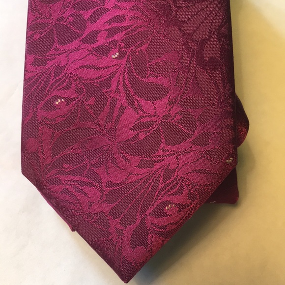 Calvin Klein dark rose tie - Picture 2 of 9